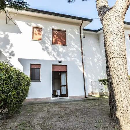 Ferienhaus In Mit Terrasse, Garten Und Grill *